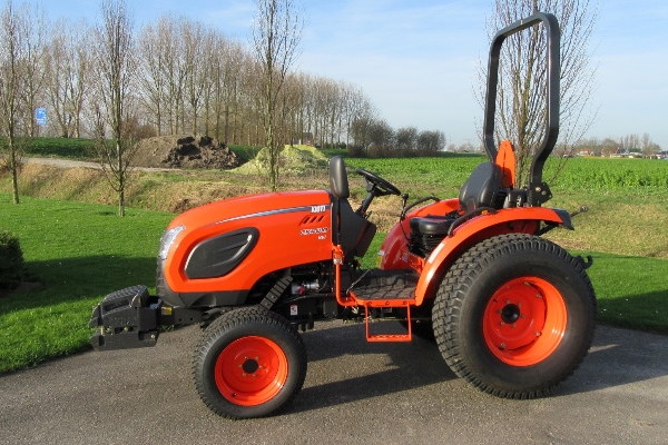 Kioti CK 2630 Sub-Compact Tractor